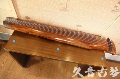 和田地区●久音古琴  ●今日推荐20230527  [断纹仲尼式]